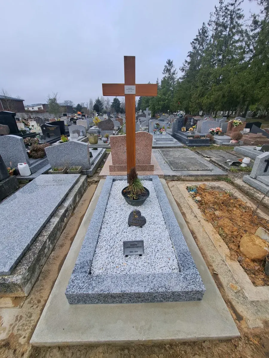 Monument réalisé par Lebaron Funéraire — réalisation 1